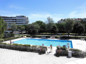 Beautiful Beachfront Apartment with Swimming Pool - Great Location Porto Santa Margherita
